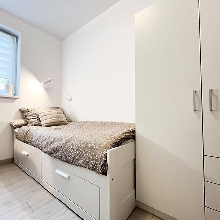 Walk To Park, Modern 2Bd Kitchen! Balcony, Parking Διαμέρισμα Βρότσλαβ Εξωτερικό φωτογραφία