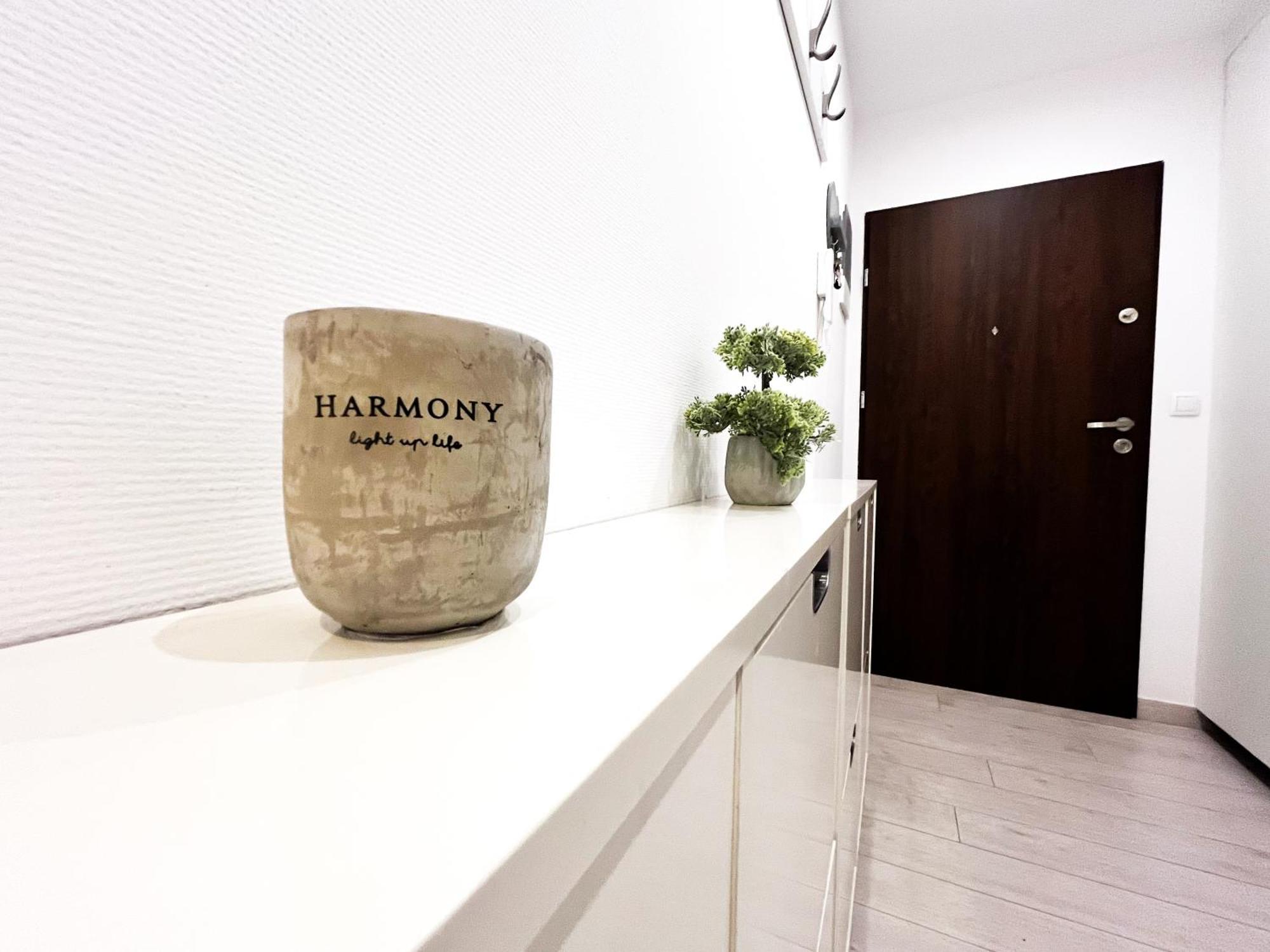 Walk To Park, Modern 2Bd Kitchen! Balcony, Parking Διαμέρισμα Βρότσλαβ Εξωτερικό φωτογραφία