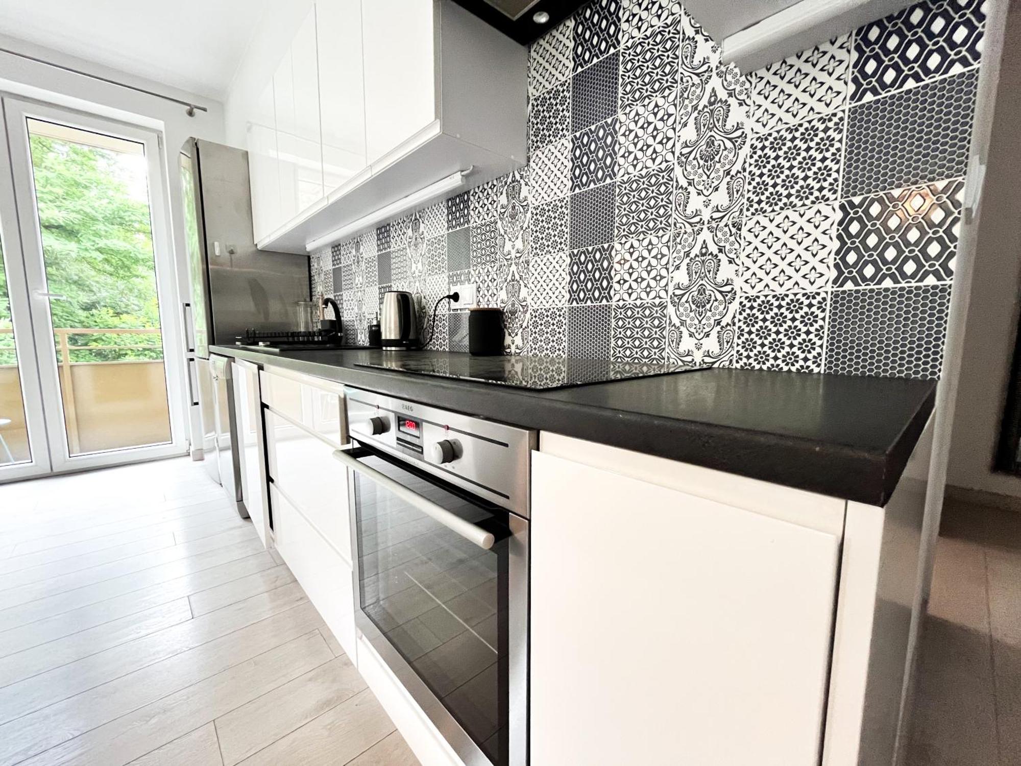 Walk To Park, Modern 2Bd Kitchen! Balcony, Parking Διαμέρισμα Βρότσλαβ Εξωτερικό φωτογραφία