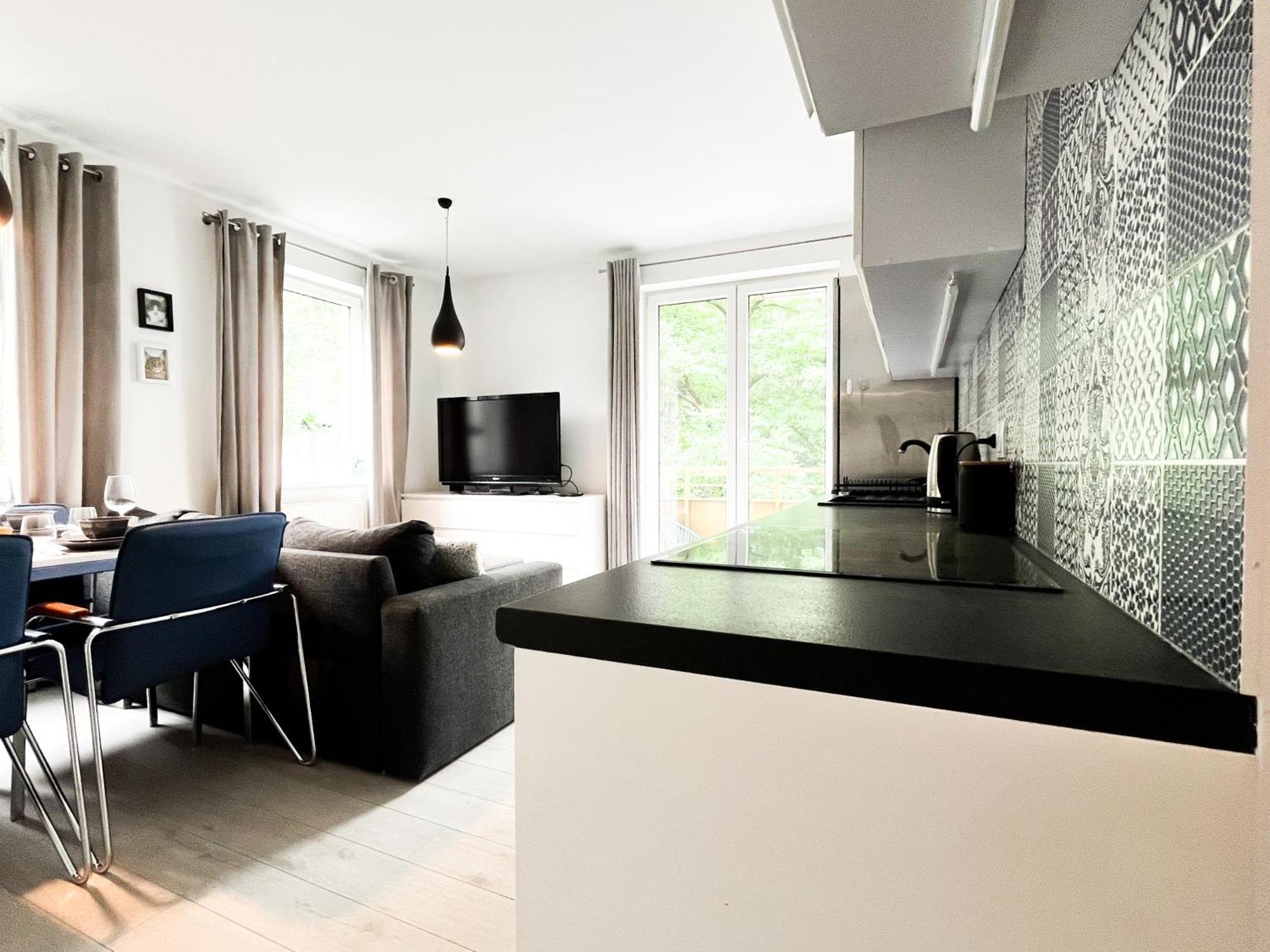 Walk To Park, Modern 2Bd Kitchen! Balcony, Parking Διαμέρισμα Βρότσλαβ Εξωτερικό φωτογραφία
