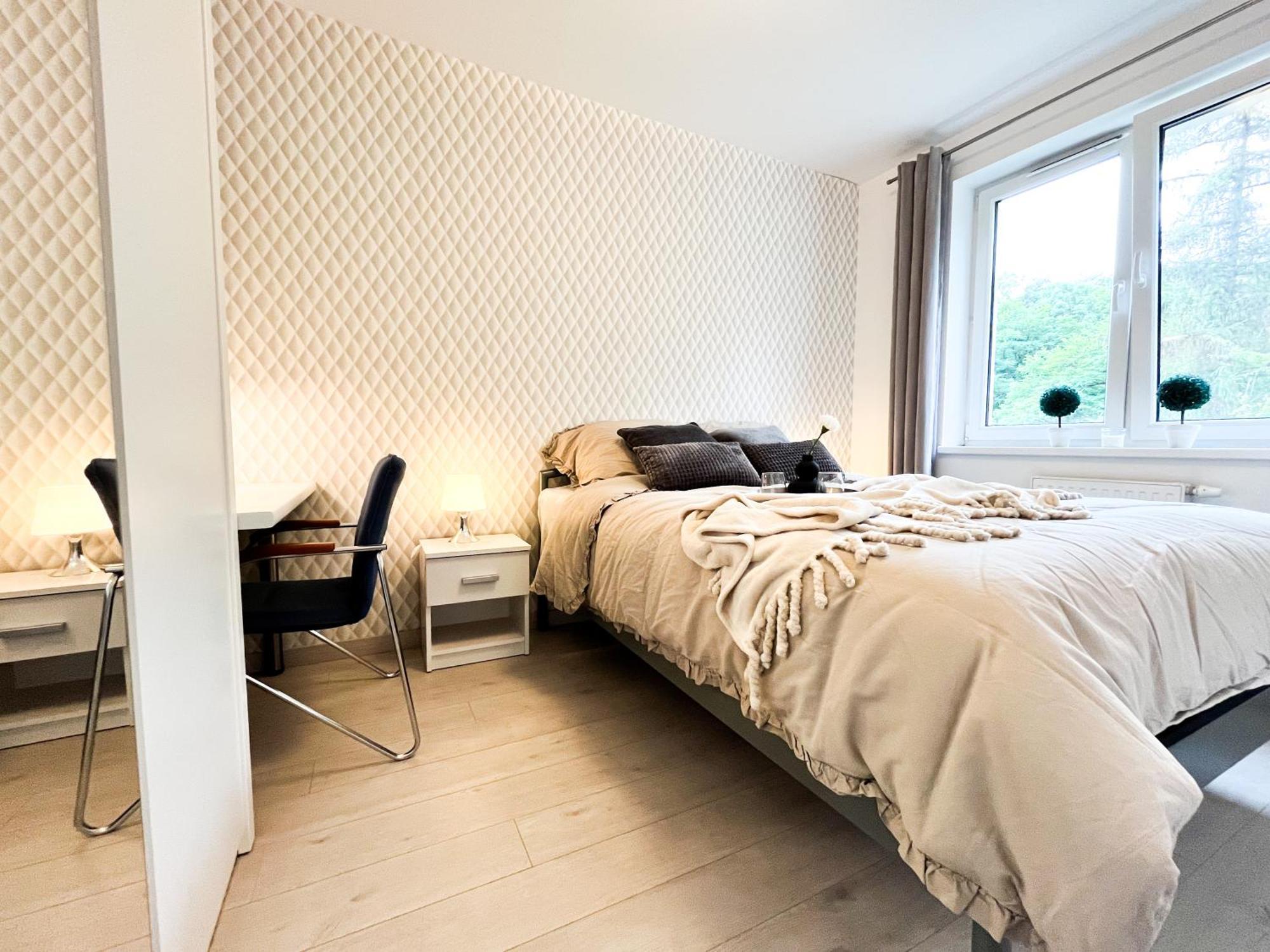 Walk To Park, Modern 2Bd Kitchen! Balcony, Parking Διαμέρισμα Βρότσλαβ Εξωτερικό φωτογραφία